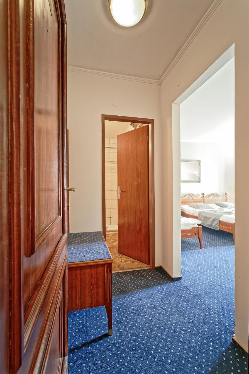 Hotel Napoleon Austerlitz Exterior foto
